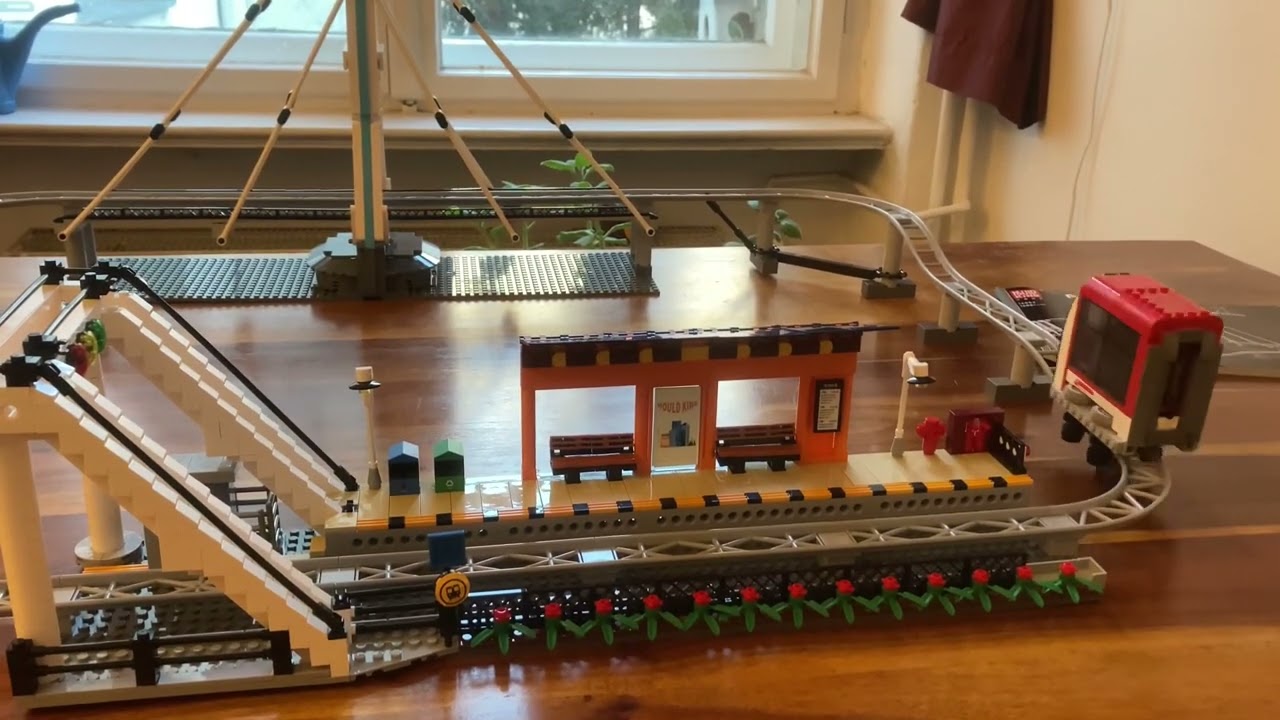 Mould King - 16052 Urban Railcar