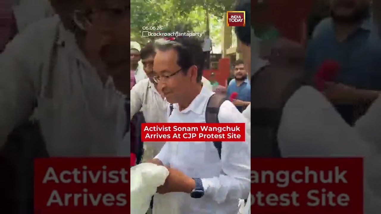 Sonam Wangchuk Arrives at Cockroach Janta Party Protest Site in Delhi #cockroachjanataparty