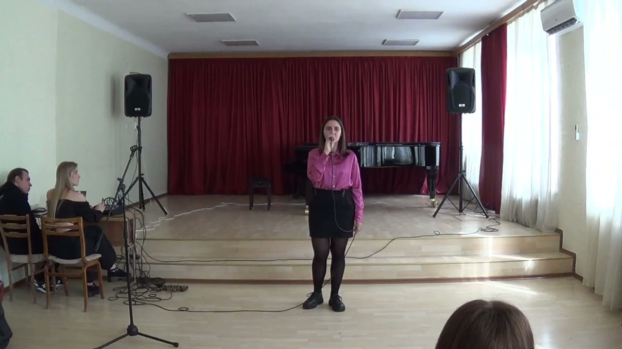 Nour «Premier amour», исполняет Дабижа Эвелина
