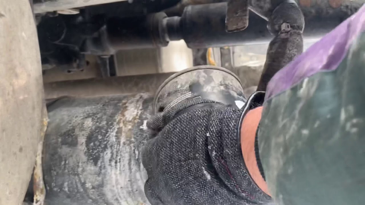 Change Air Dryer Filter