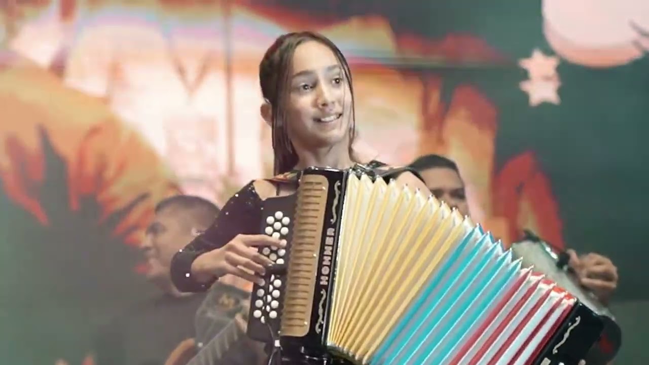 Nelson Velásquez con una invitada especial en el acordeón “Majo Arias”
