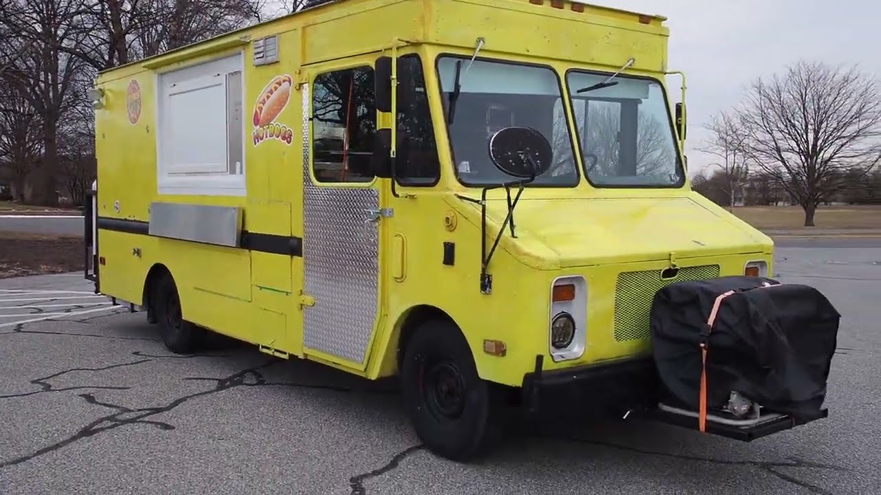 Ready For Work !!  1984 P30 Chevy Food Truck w/ 350ci gas motor- For Sale !!