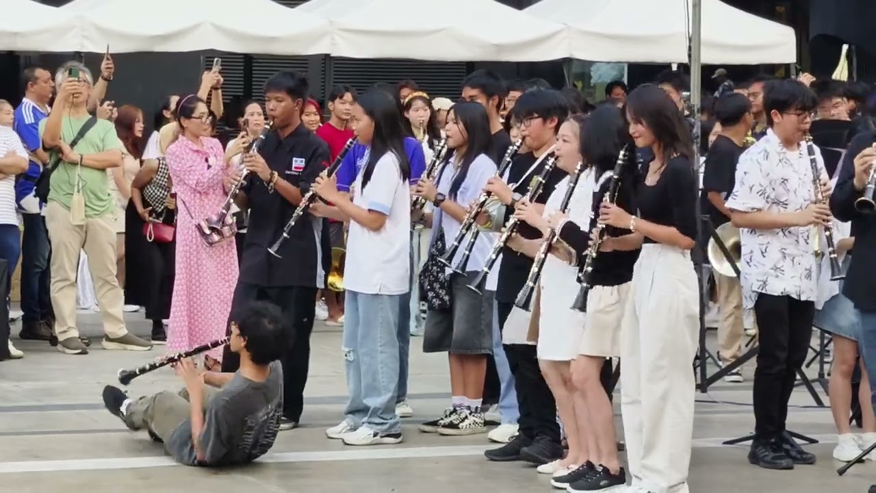 Bangkok street performance 22/3/2025