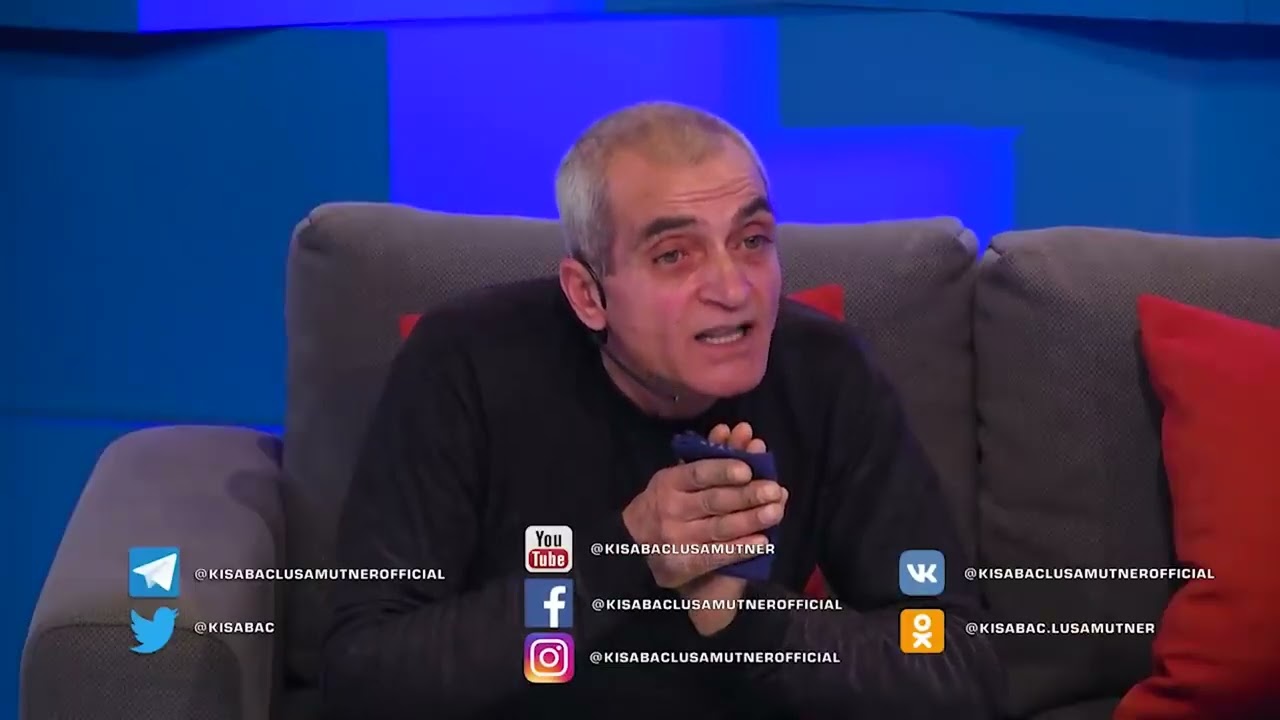 Դրոշը Փոխելով / Կիսաբաց Լուսամուտներ