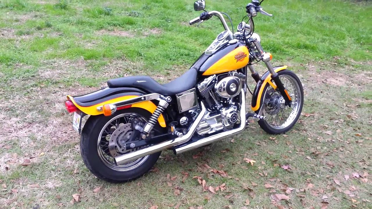 2000 Harley Wide Glide Stock pipes with baffles removed vs. Vance & Hines Straightshots