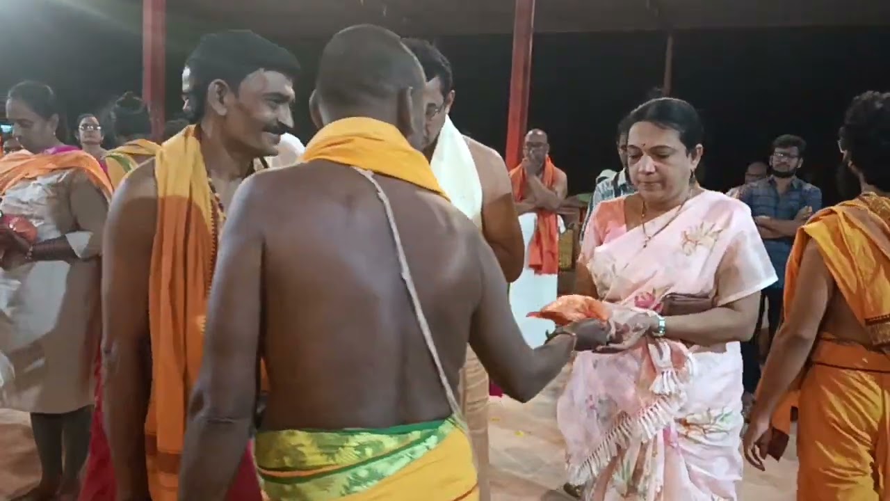 అవధూత శ్రీ దత్తాత్రేయ స్వామి వారి మందిరం మొగిలి చర్లలో  పల్లకి సేవ ఒక భాగం