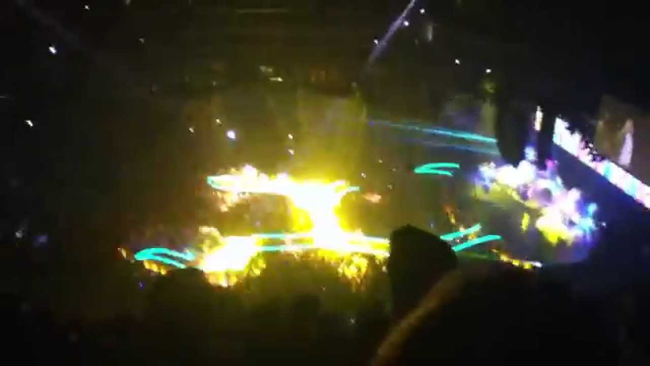 LADY GAGA artRAVE The ARTPOP BALL JUST DANCE,POKERFACE & TELEPHONE
