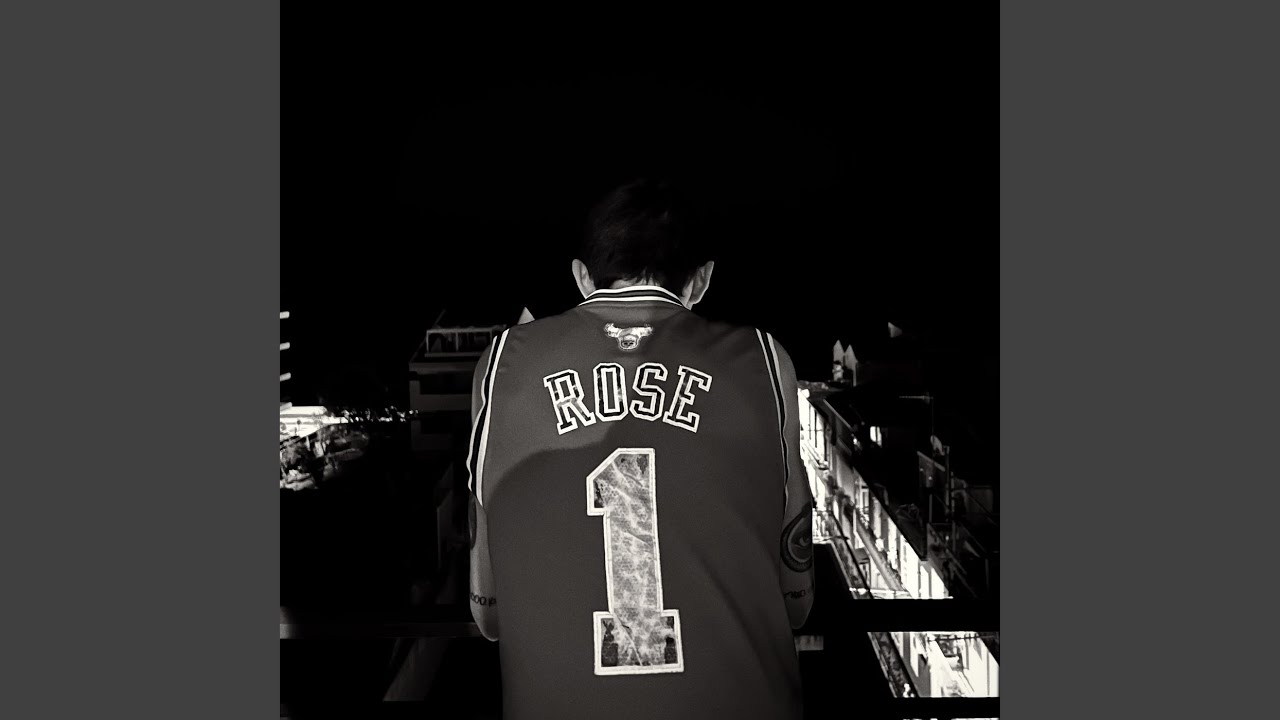 DERRICK ROSE