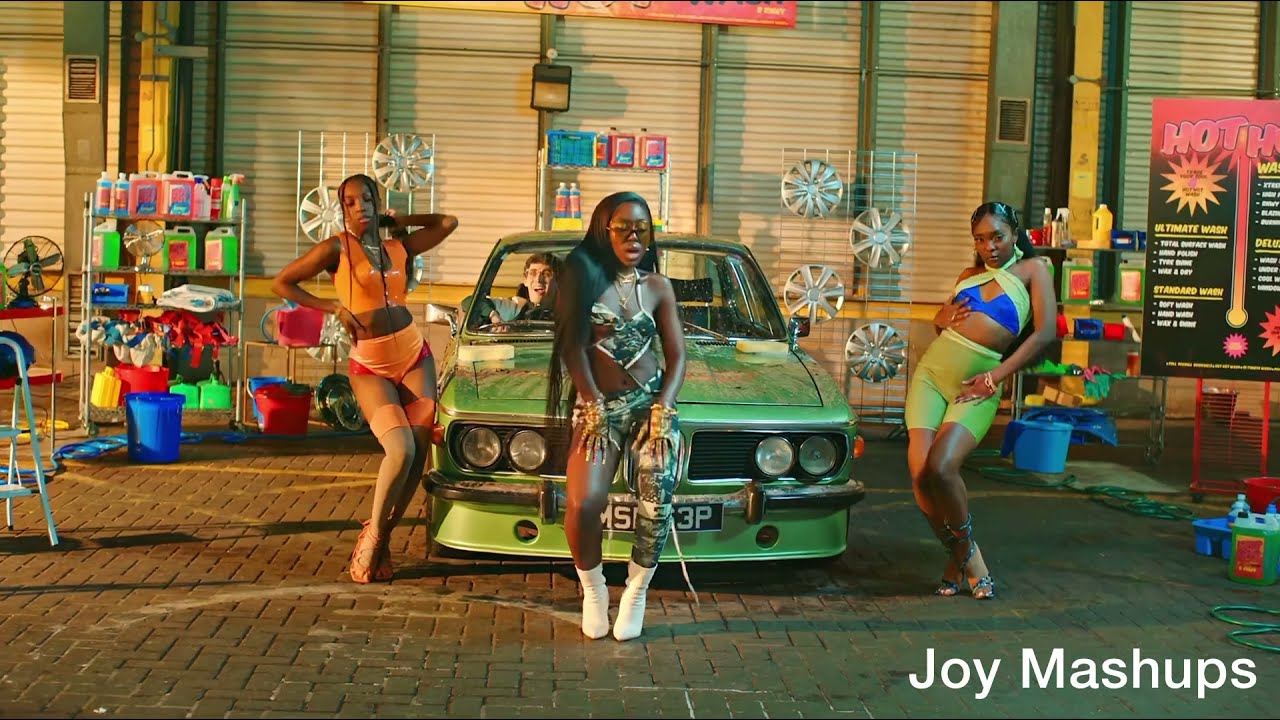 Bree Runway - Hot Hot ft. Katy Perry, Britney Spears, Iggy Azeala, Migos (Mashup)