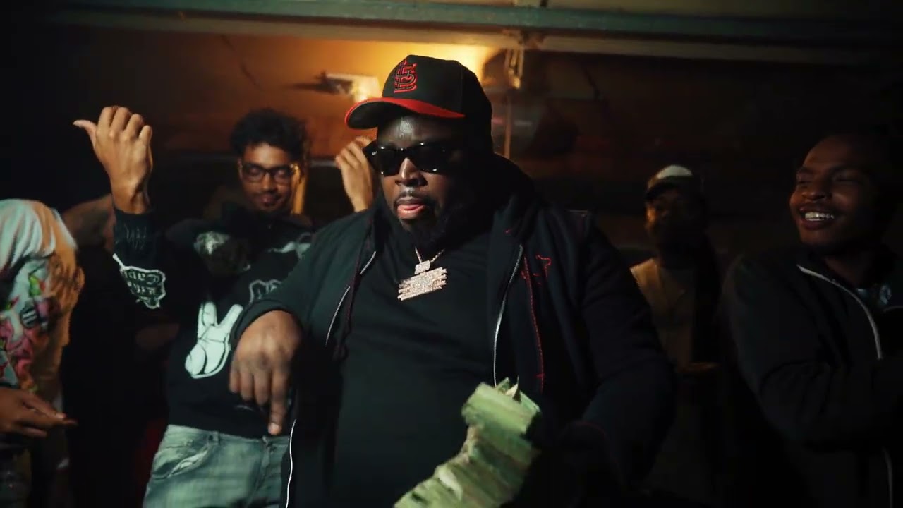 QDub - W.T.F ( shot by  @evisions3604 )