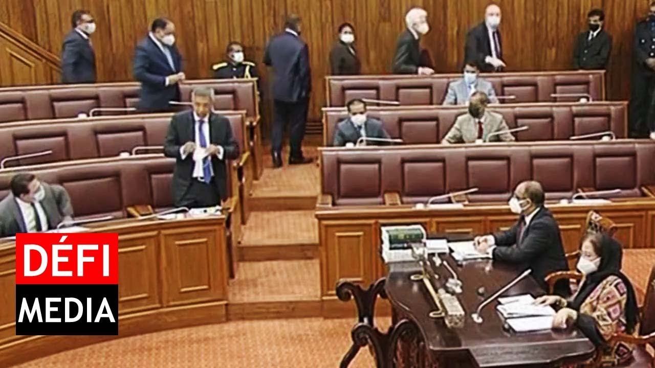 Walk out de l’opposition face au refus du PM de débattre de la crise sanitaire