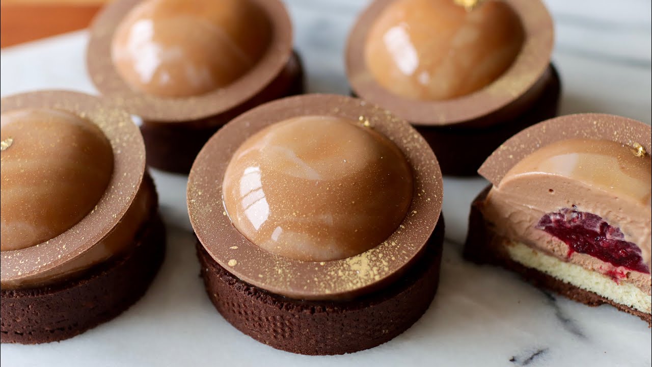 A Little Saturn🪐 in a Tart | Caramel Milk Chocolate, Earl Grey & Mixed Berry Tart