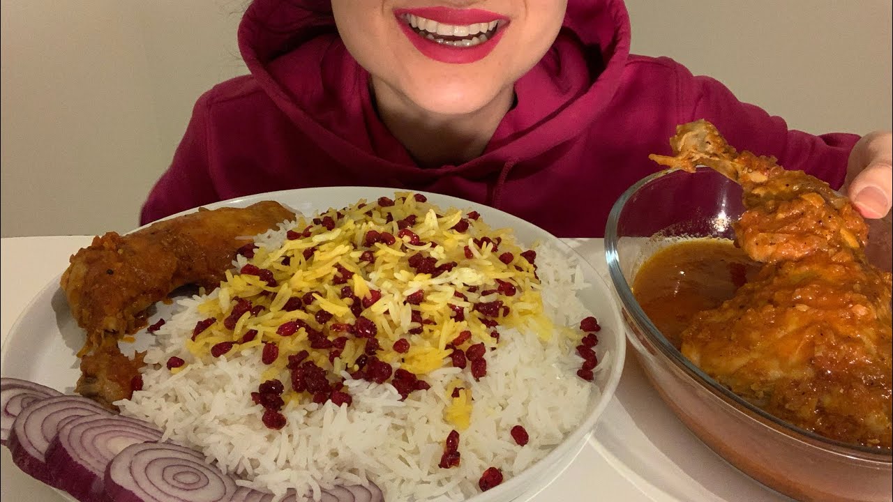 Asmr eating Zereshk Polo Morgh (Persian Barberry Rice with Chicken)|موکبانگ زرشک پلو با مرغ مجلسی