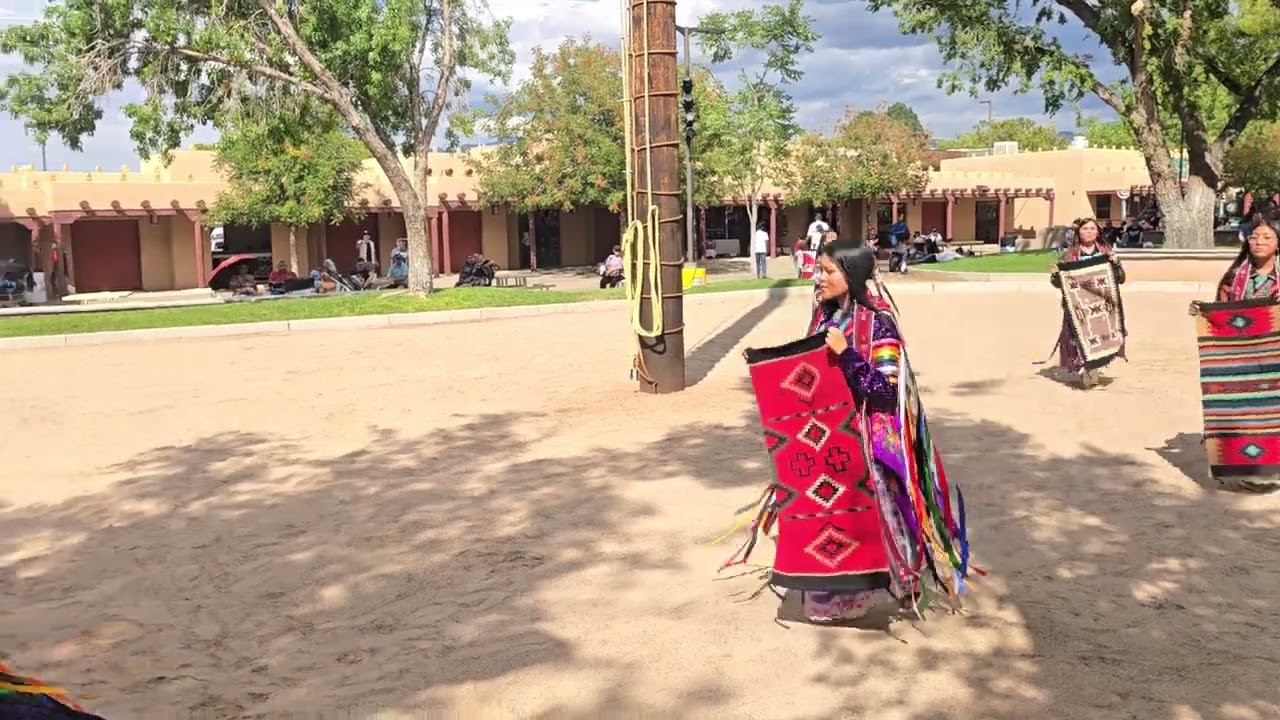 BLANKET DANCE  - RYDEL LARGO DANCE GROUP (Navajo) -INDIAN VIILLAGE – ExpoNM,