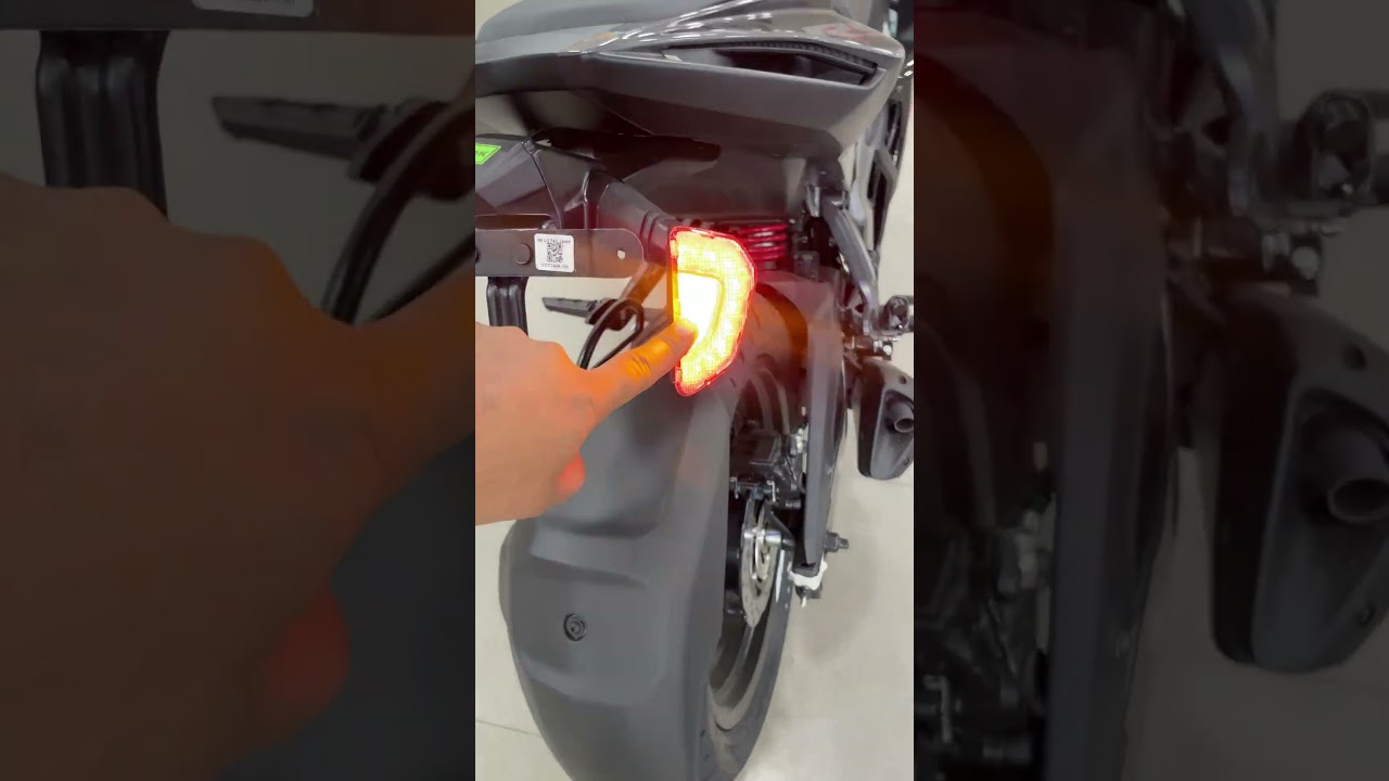 Bajaj Pulsar rs200 