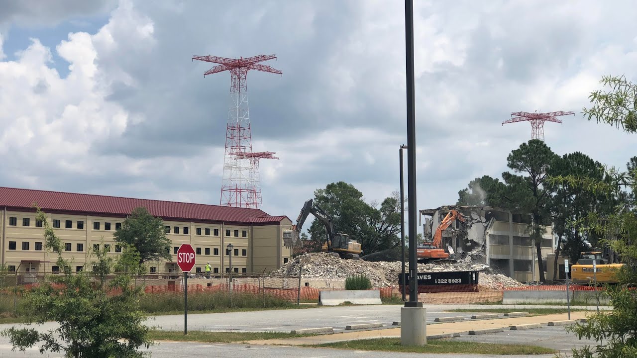 Army airborne school barracks tour