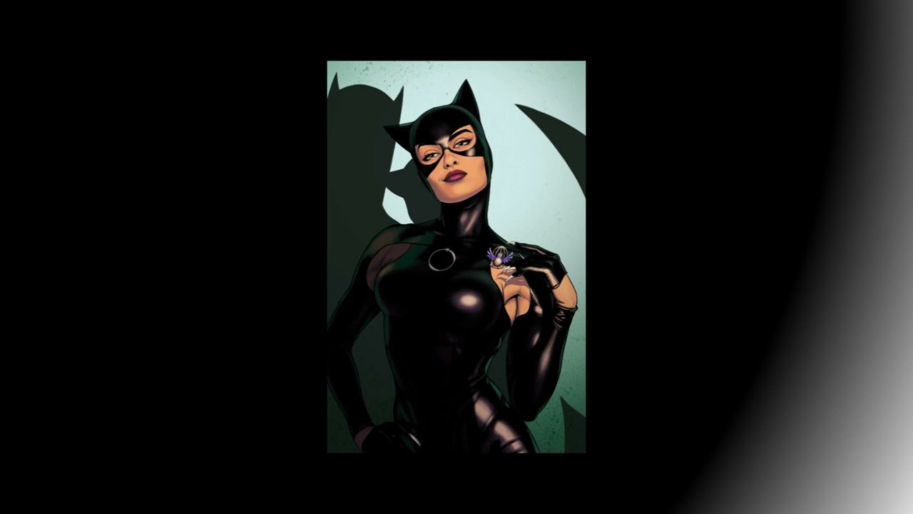 Catwoman's Baddie Playlist – modeling in the mirror