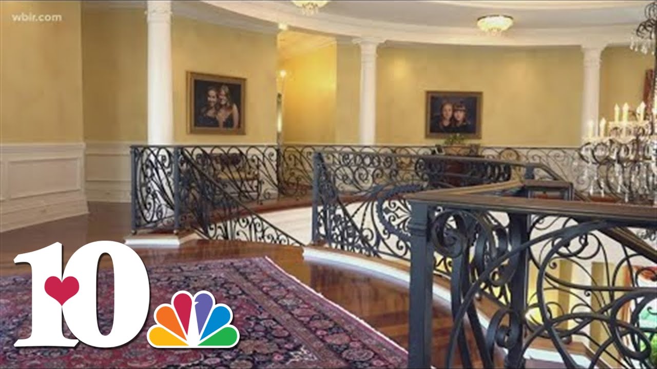 Exploring the DeBusk Mansion the biggest house in Knox County