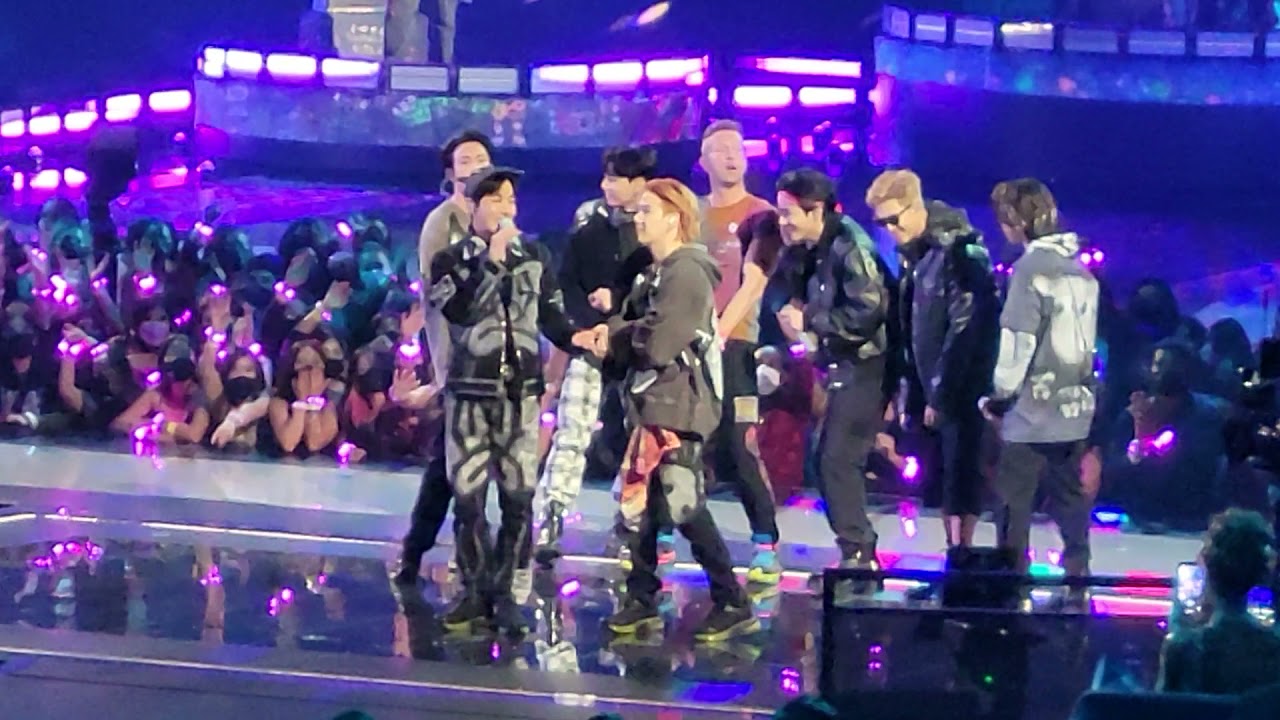 MY UNIVERSE (Fancam) American Music Awards