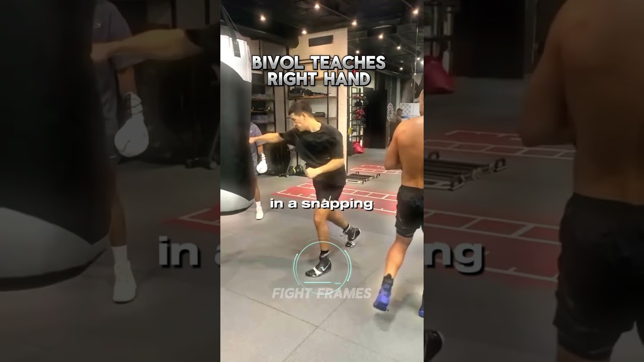 Как бросать удар правой рукой 📝🥊