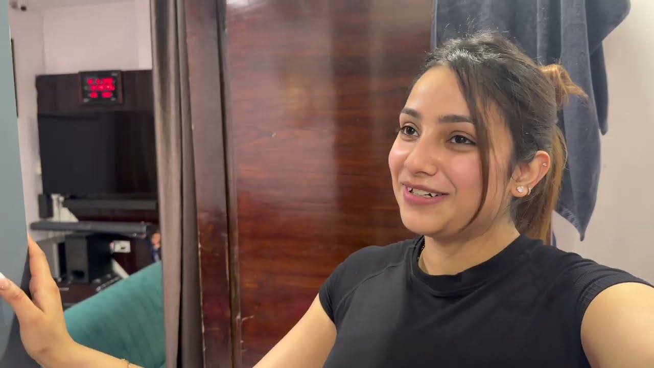 Slapping Prank On HUSBAND Pada Bhari 😱| @tusharshrutivlogs 