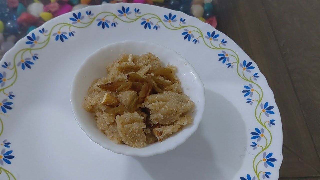 Suji ka halwa( semolina pudding) is a nutritious,  energy- boosting Indian dessert rich  in iron..