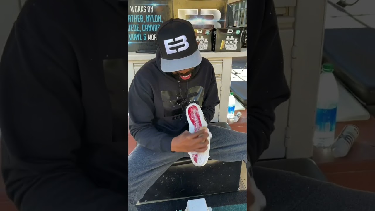 How to clean the bottom of CHRISTIAN LOUBOUTIN #ebkicks #redbottom