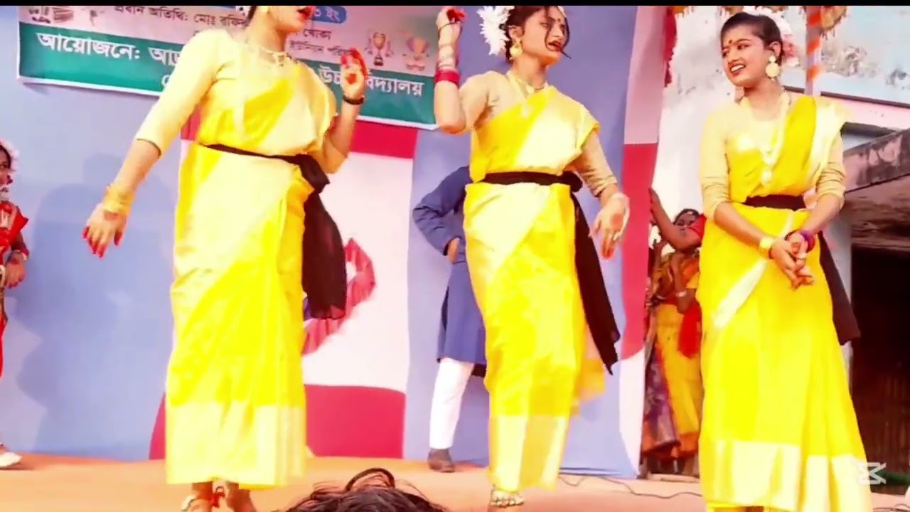 ঢেঁকি নাচে থাপর দুপুর  আর কি না শেষ হই  গান 🫣