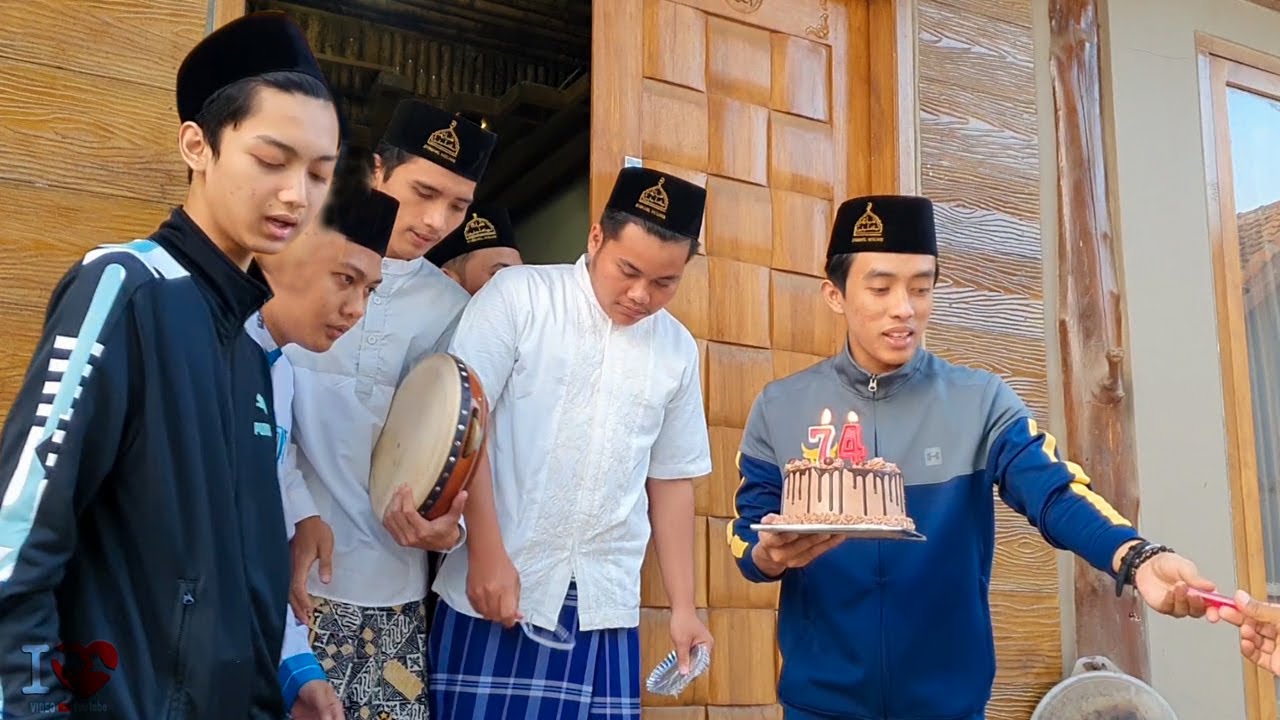 Guz Azmi Beri Kejutan Buat Pak Polisi - Hut Bhayangkara ke 74