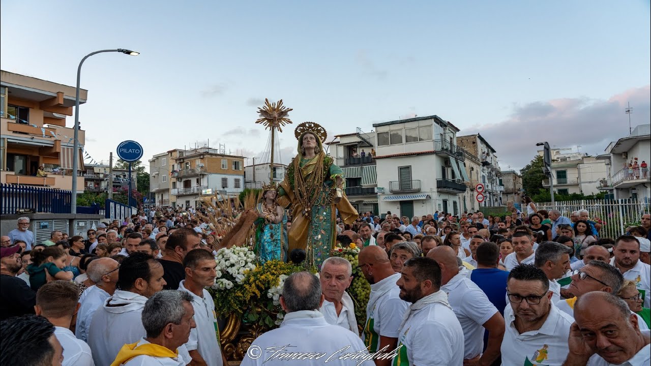 Bacoli - Processione della Santa Patrona di Bacoli Sant'Anna.