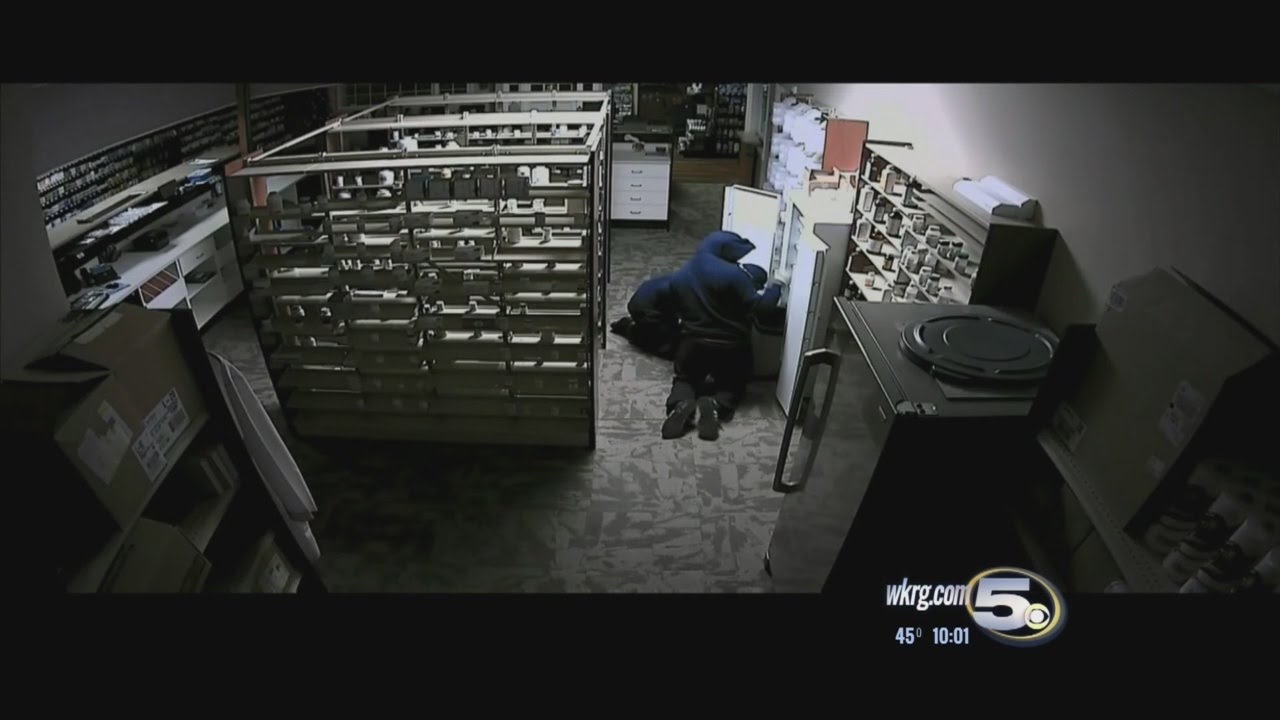 CAUGHT ON VIDEO: Burglars Hit Pharmacy
