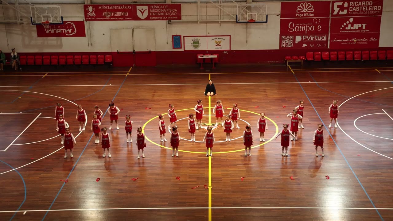 GALA DE NATAL 2025 - ACADEMIA NEXT MOVE // HIP HOP KIDS (MINIS)
