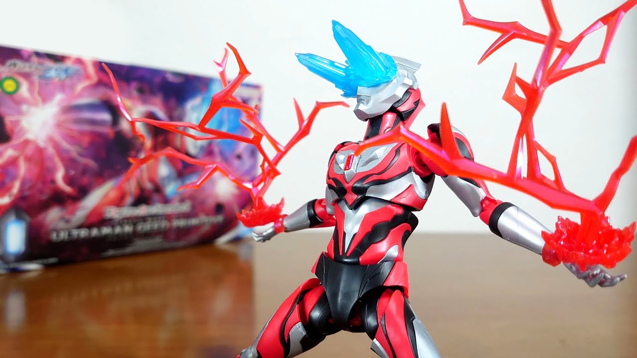(バンダイ驚異のメカニズム！新技術コアバック成型！ド派手なエフェクトも付属！)Figure-rise Standard ウルトラマンジード プリミティブ　レビュー