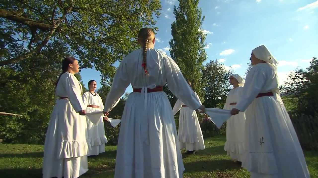 Aj zelena je vsa gora - črnomaljsko kolo v izvedbi FS Dragatuš