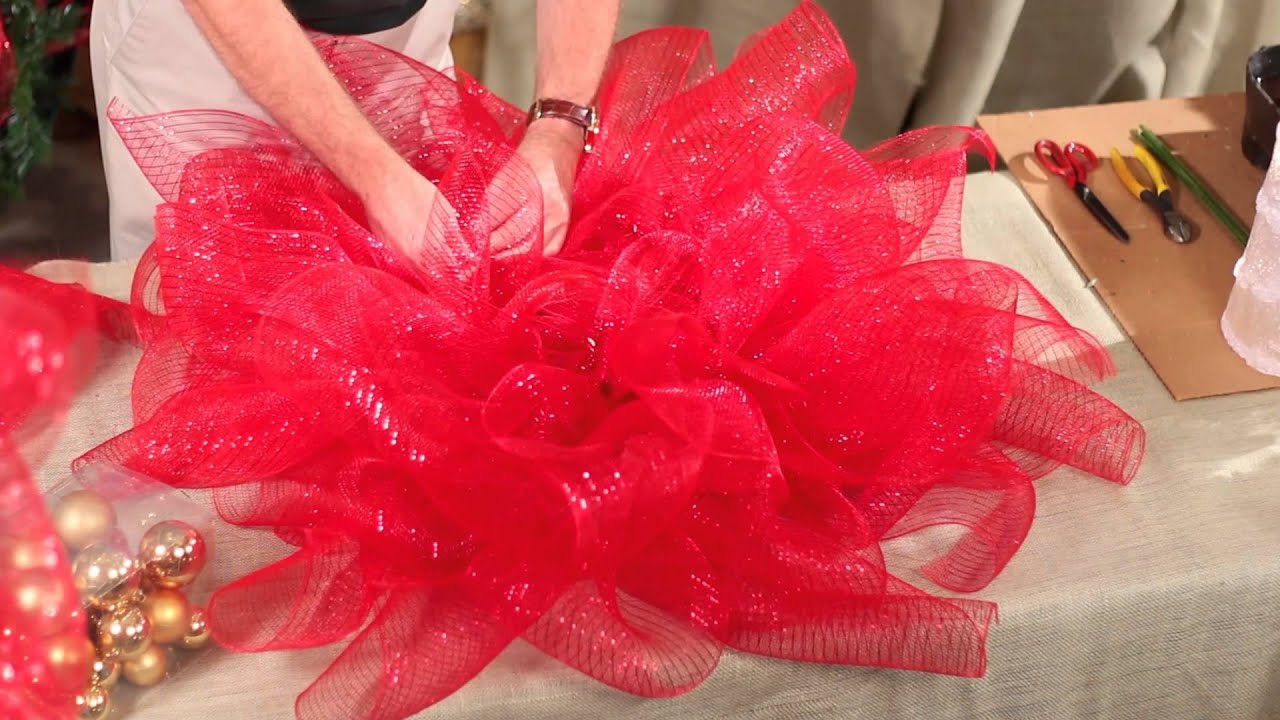 Poinsettia Wreath - Trees n Trends - Unique Home Decor