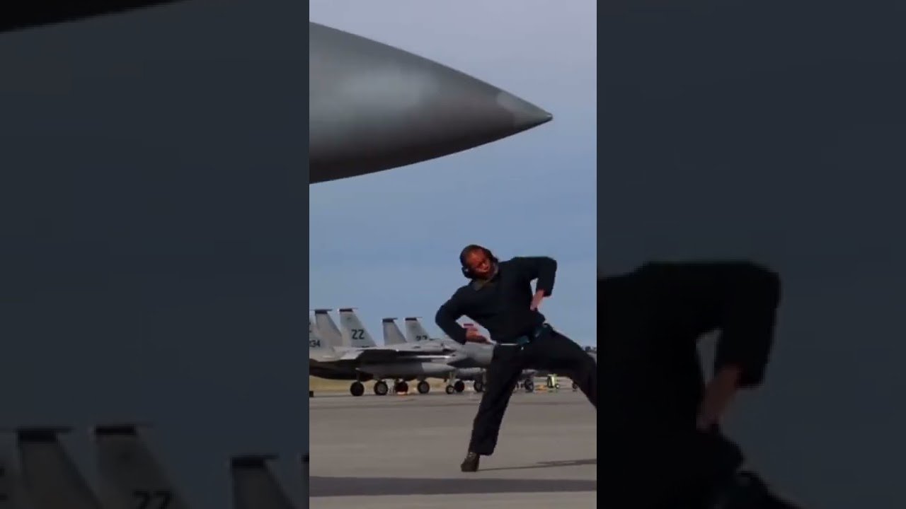 Aircraft Marshalling at its best
