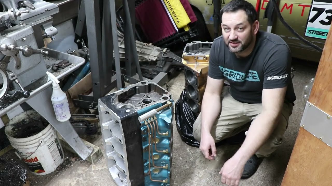 Уменьшает ли шпатлевка гибкость блока цилиндров двигателя?