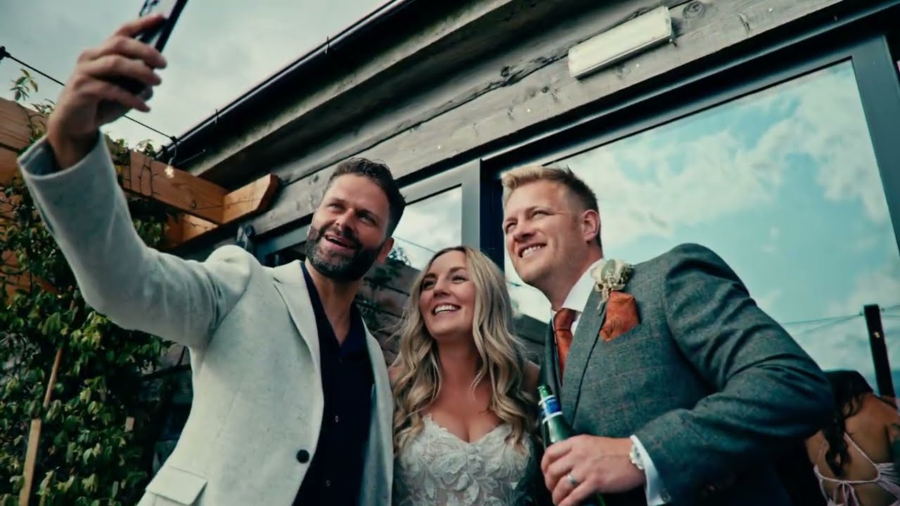 Ollie Stephens - The Devon Wedding Singer - Summer 2025