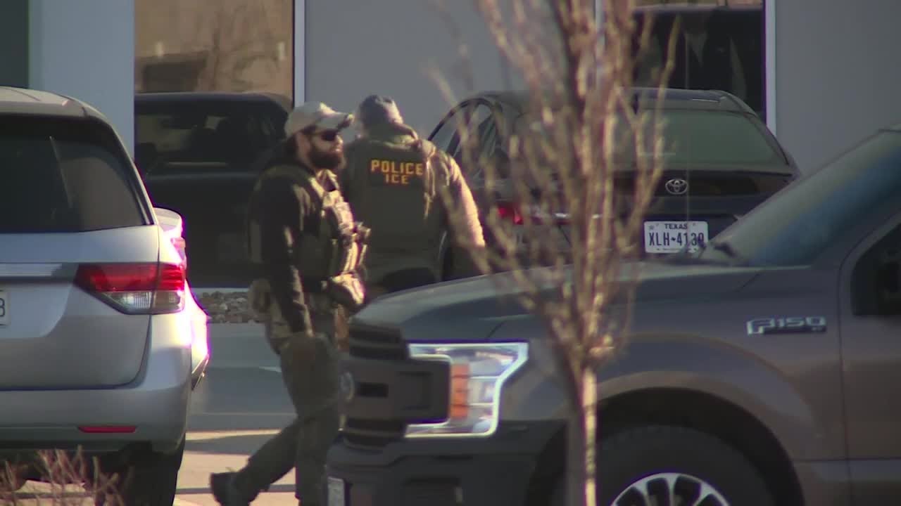 Activist groups trying to block sale of warehouse for ICE detention center