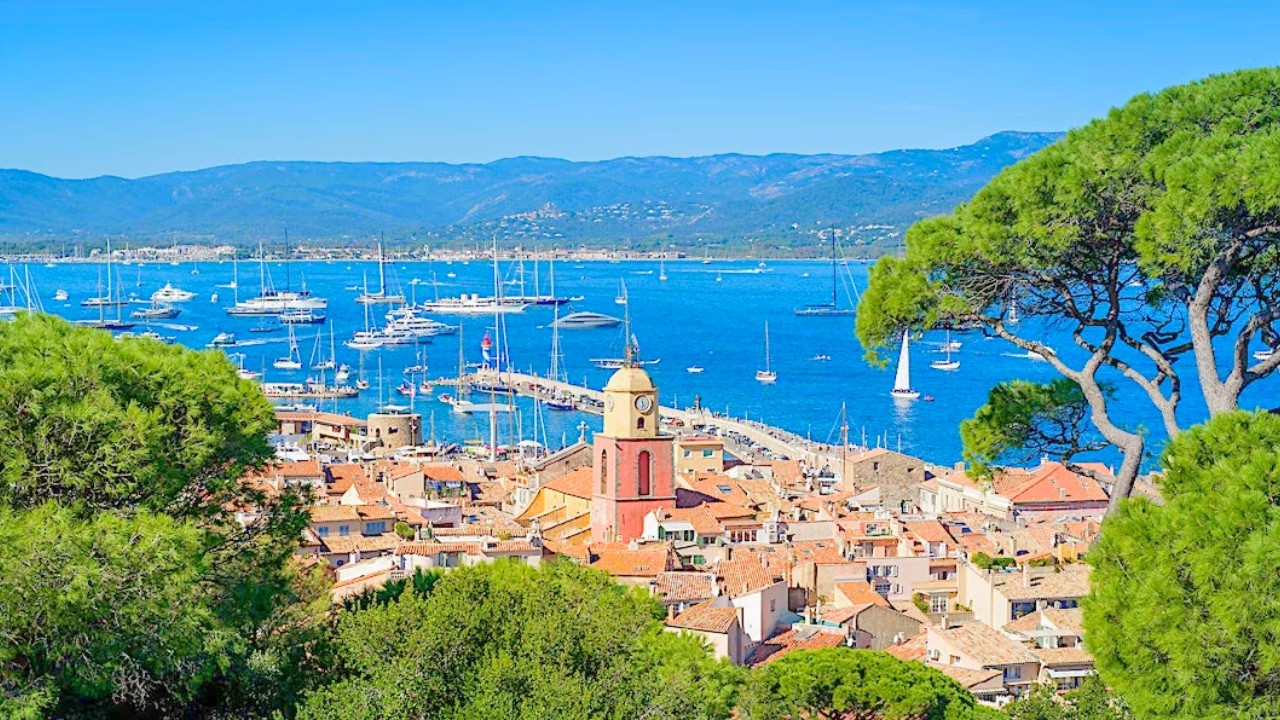 Hidden Gems of Saint-Tropez: Where the French Riviera Dreams Begin - 4K Cinematic Travel Video