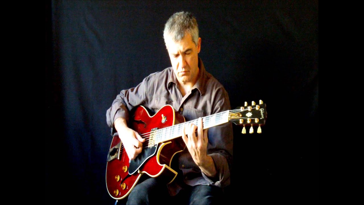 Gibson L4 as played by Makis Ablianitis