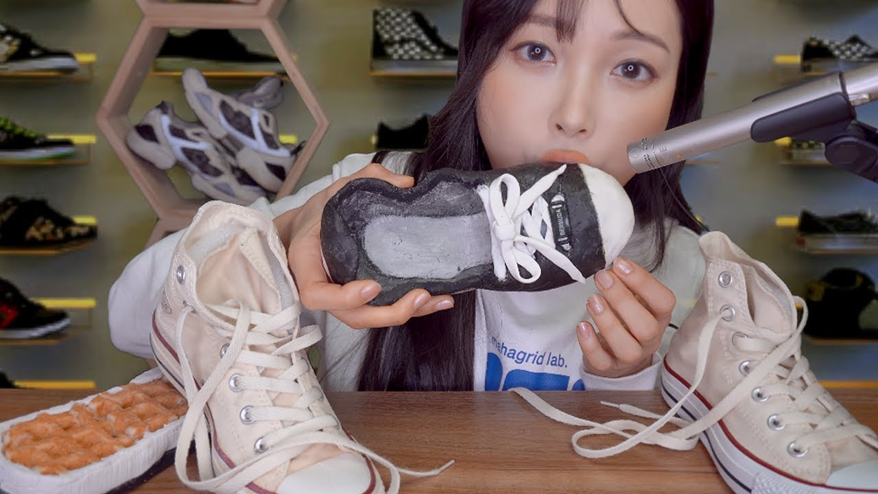 ASMR Ешьте чистую, вымытую обувь EDIBLE CANVAS SHOES