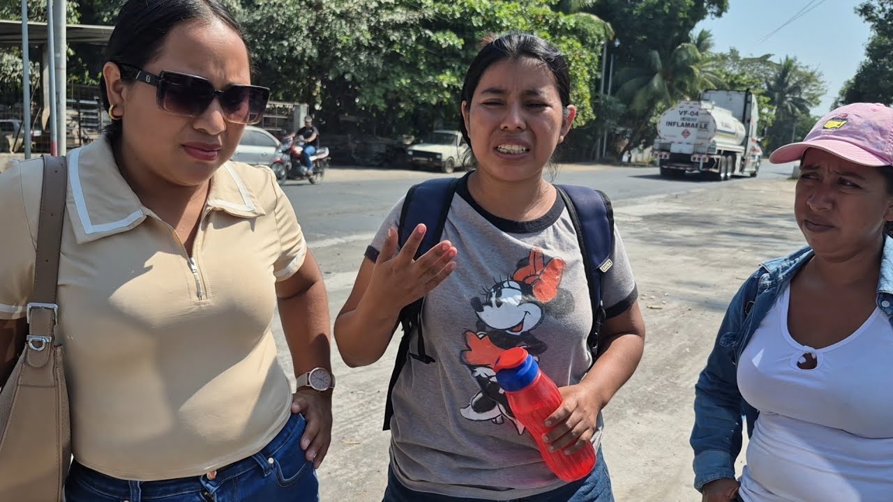 Tuvimos q parar en plena carretera x Ana las Nauceas la están mat4nd0🤰