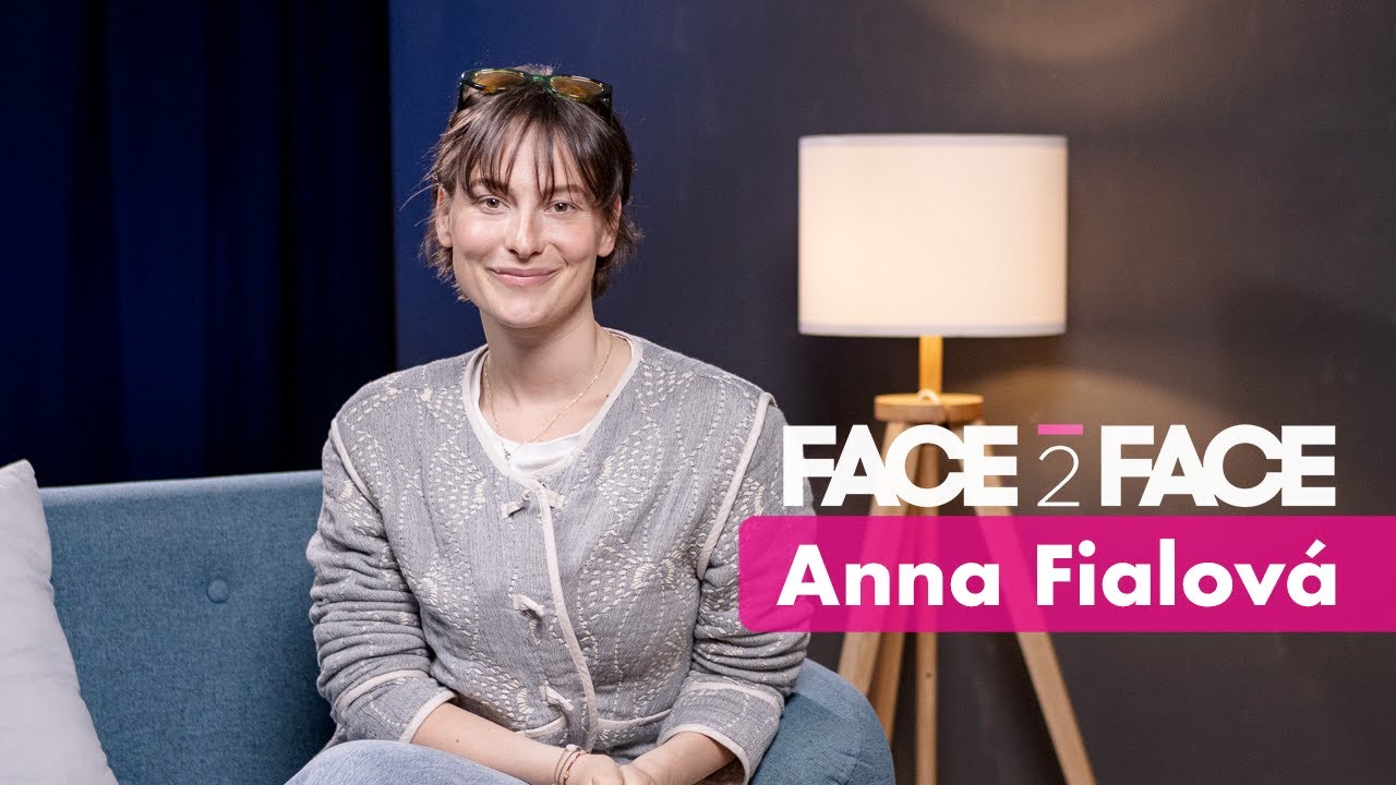 Herečka Anna Fialová: Děda Limonádník byl nejlepší. Iveta mě semlela, v Dejvickém jsem šťastná