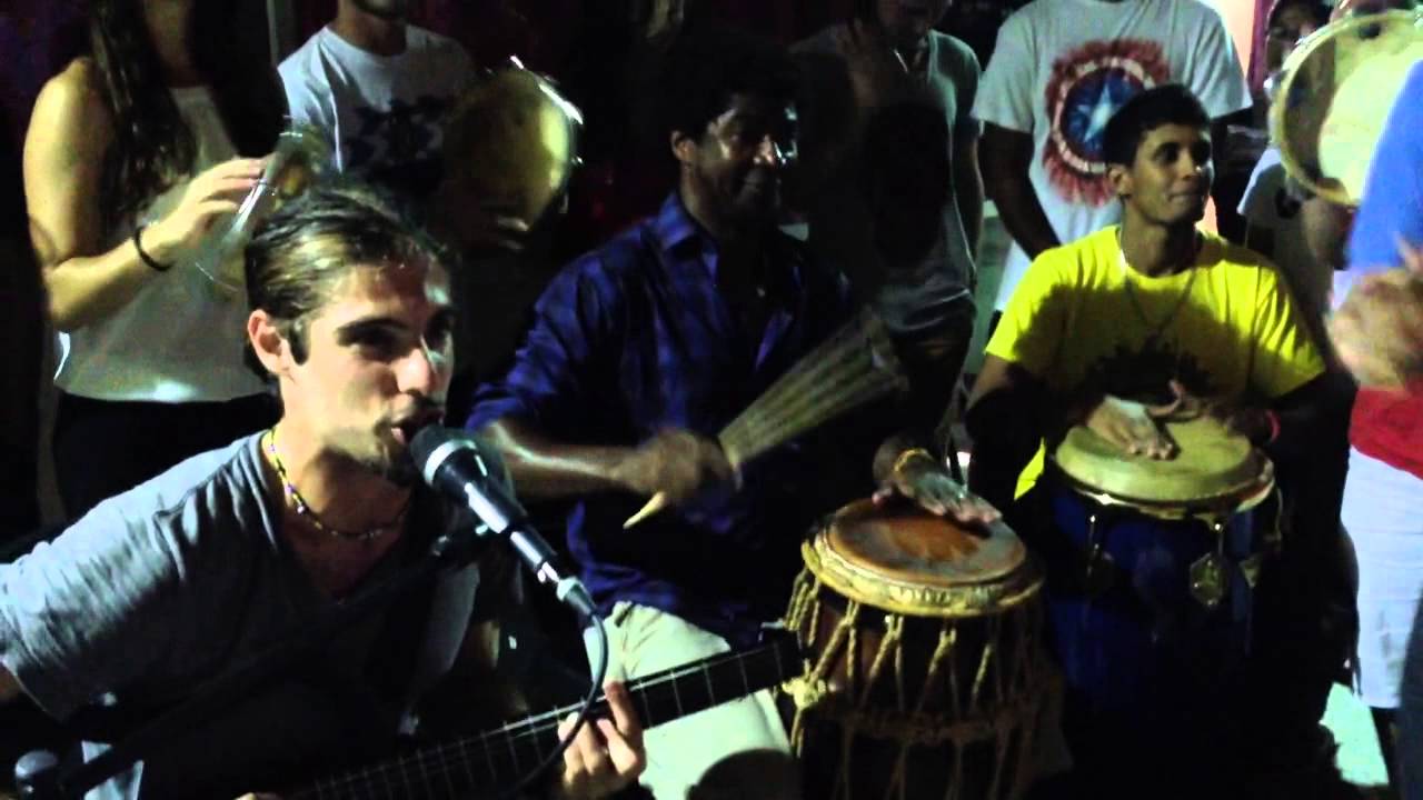 Cm Primo cantando
