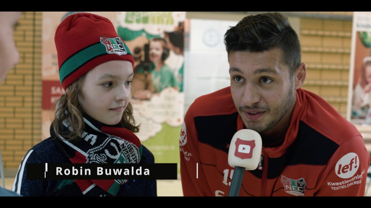 N.E.C. Nijmegen op bezoek bij het Amalia Kinderziekenhuis