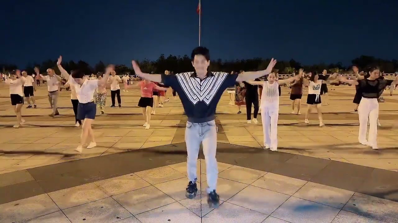广场舞《你是我拒绝别人的理由》dj流行舞，越听越喜欢