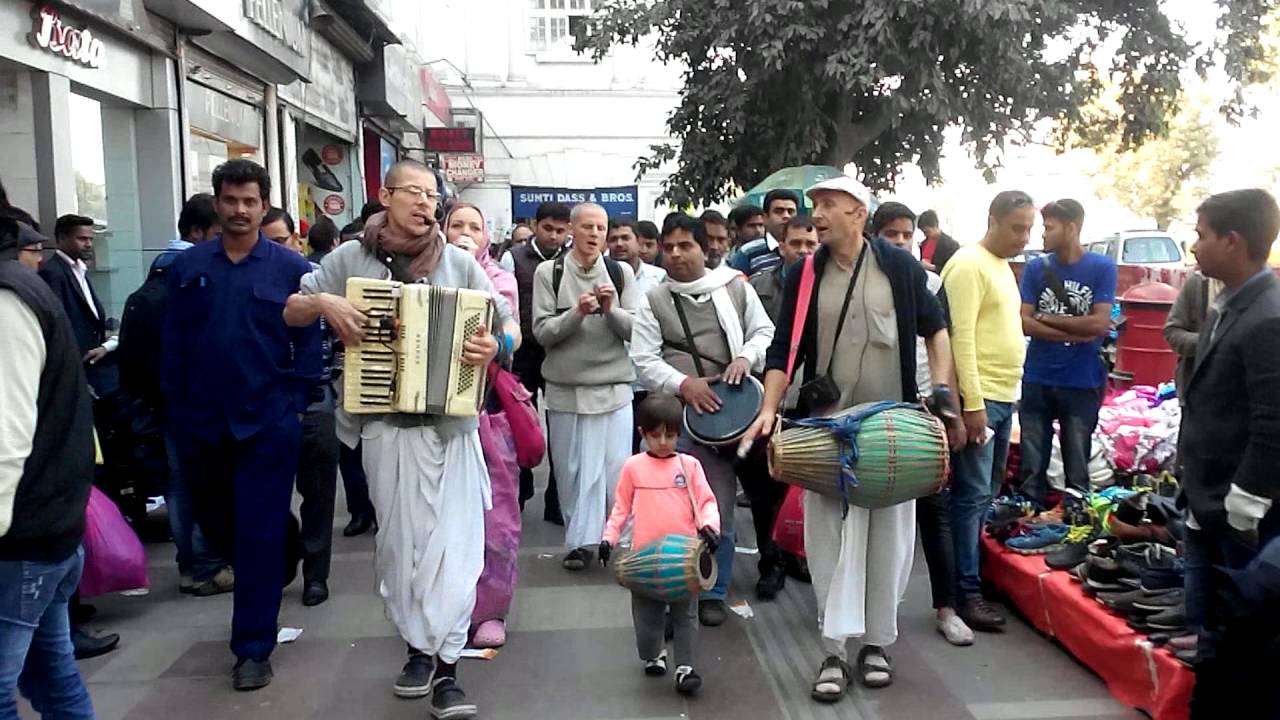 Iskcon Russian devotee harinam sankirten / PRADIP RAI KHANAGWAL-2016