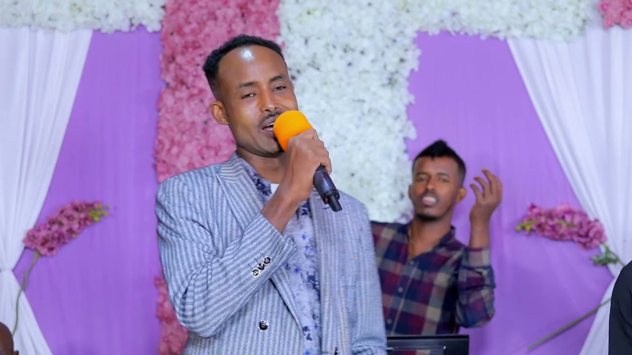 Cabdifaraax Mukhtaar || Sida labo walaalo ah || Hornsat Qaraam 2021