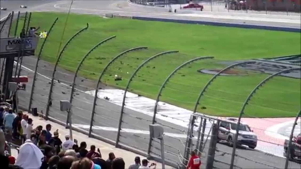 2015 MAVTV 500 Finish - Indycar Fan Video